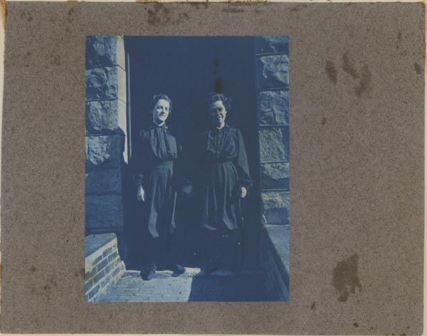 Adelloyd Whiting Williams and Edna Fay Wetgel, c. 1900
