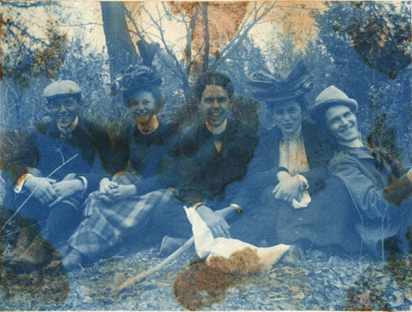 A photograph of Adelloyd Whiting Williams' friends, 1900.