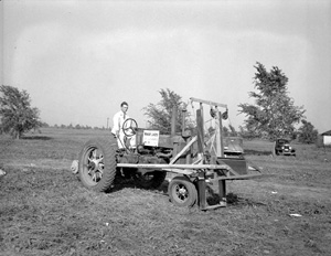 Photograph of a loader (view from front)