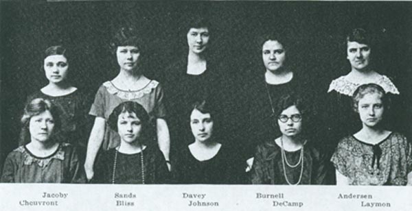Sorority photo from 1924 Cornhusker